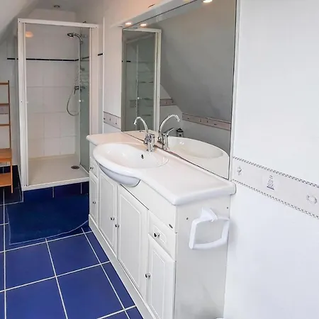 Stunning In With Kitchen